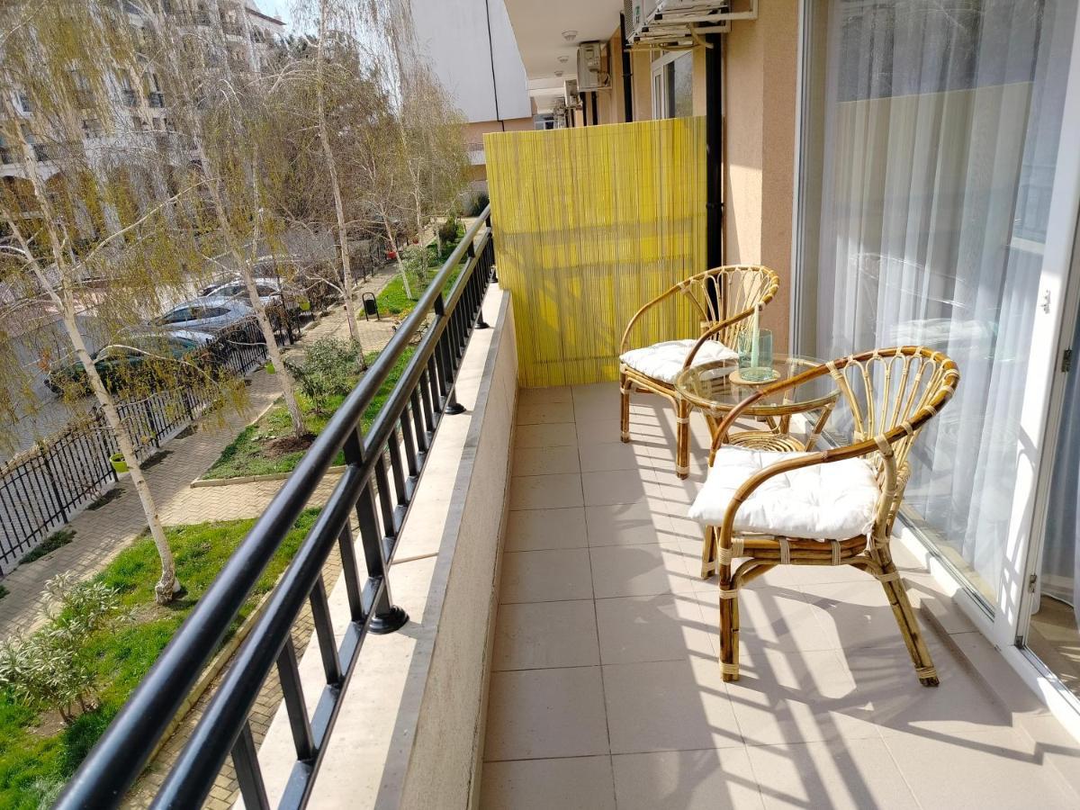 Apartment Daisy Grand Kamelia Sunny Beach Esterno foto