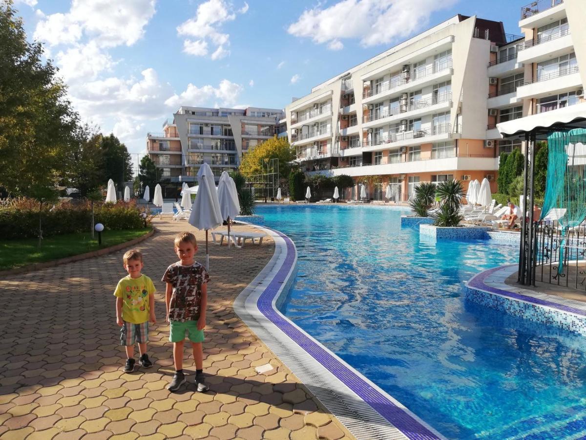 Apartment Daisy Grand Kamelia Sunny Beach Esterno foto